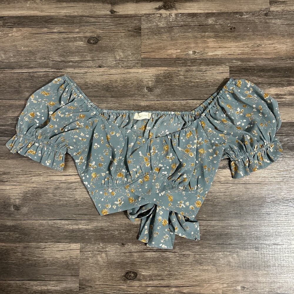 Altar'd State - floral Tie Back Crop Top